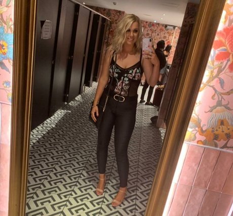 Lauren H top profile image