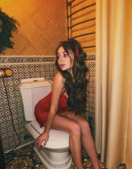 yaadashulya 無料のポルノスター ギャラリー