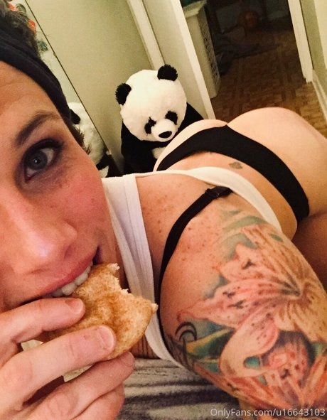 黒檀の白いチンポOnlyFans 無料ポルノ 画像