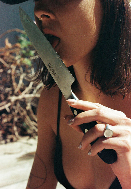 Emma Carmi ヌード女優 写真