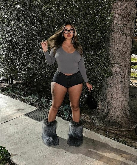 ilikekandyy アダルト女優 写真