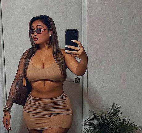 ilikekandyy 美しいモデル ギャラリー