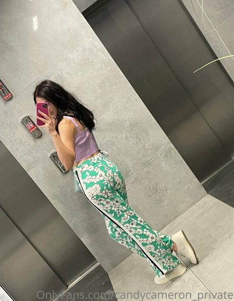 巨根ゲイOnlyFans セクシー裸 写真