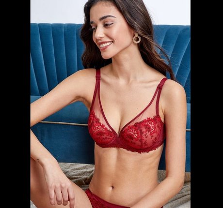 Hila Meir ポルノスター 無料 写真