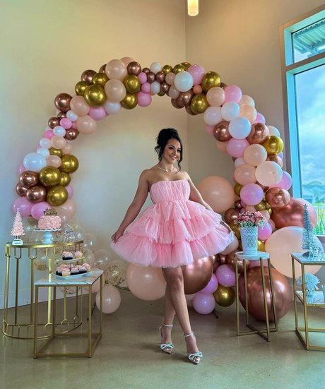 フィーディーオンリーファン ホット 画像