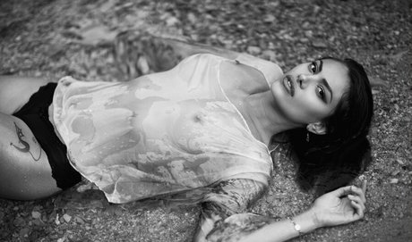 Alena Apollonova HDスター 写真