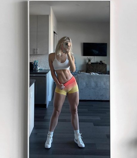 Annabel Lucinda xxxモデル ギャラリー