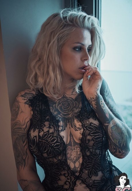 Inkedmimi ヌード女優 写真