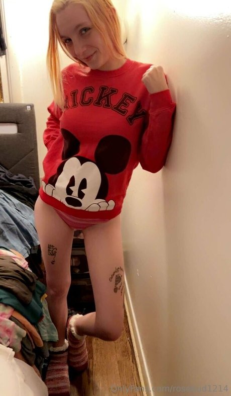 rosebud1214 可愛いモデル 写真