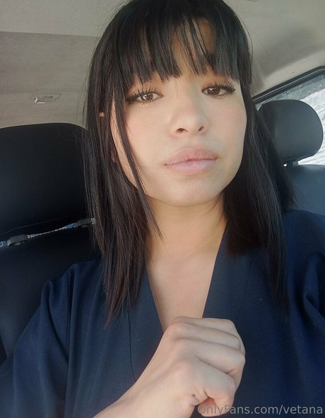 vetana エロティックなスター 写真