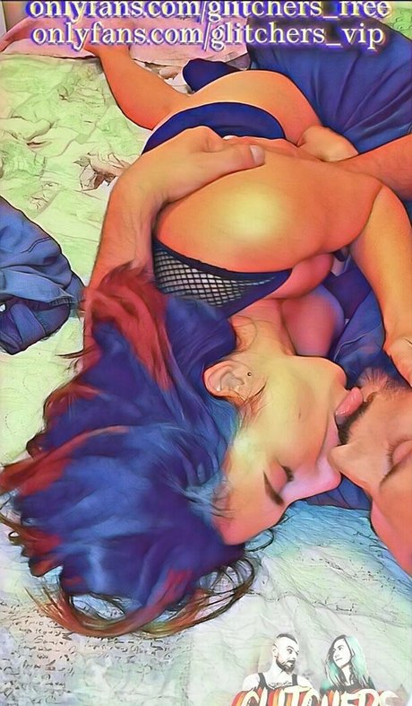 glitchers free 独占女優 画像