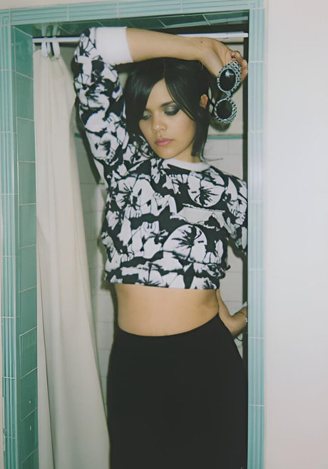 Natasha Khan HDモデル ギャラリー