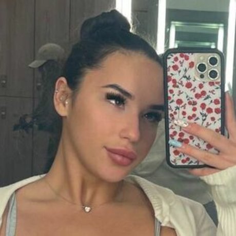 Leilah Skys かわいいモデル アーカイブ