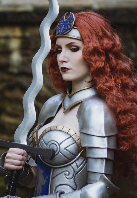 Yalga ポルノスター アート ギャラリー