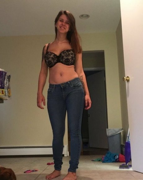 Emily Giangaspro 素敵なモデル ギャラリー