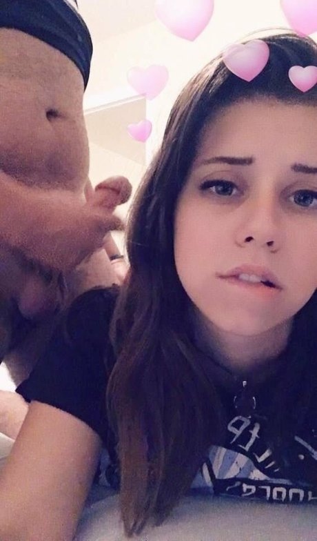 Emily Giangaspro 独占ポルノスター アーカイブ