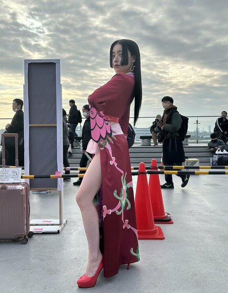 _xxkhyn エロティック女優 画像