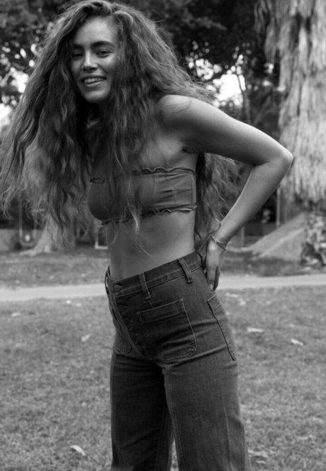 Leore Hayon セクシーなスター 画像