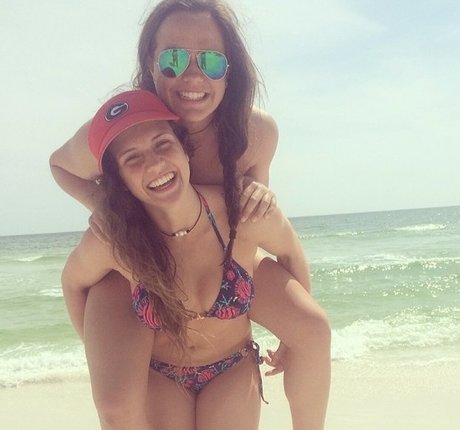 若いティーンのOnlyFans 美しい裸 写真