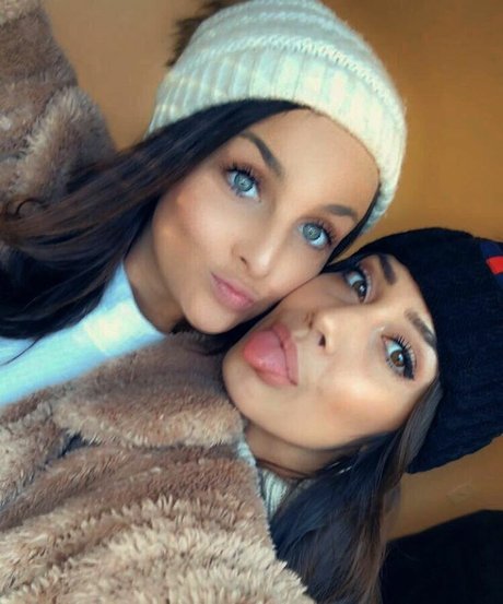 射精 顔射 OnlyFans アダルト ギャラリー