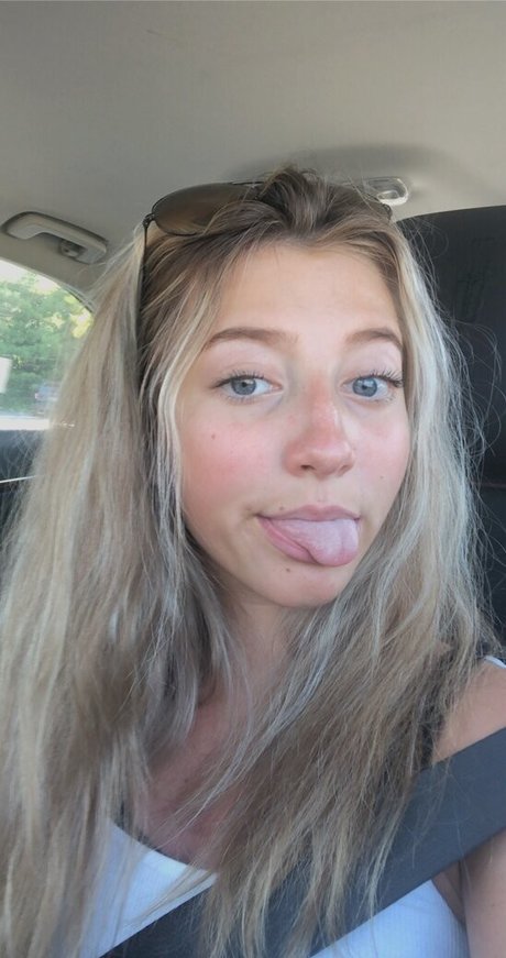 Chelsea Mariani 女優 画像