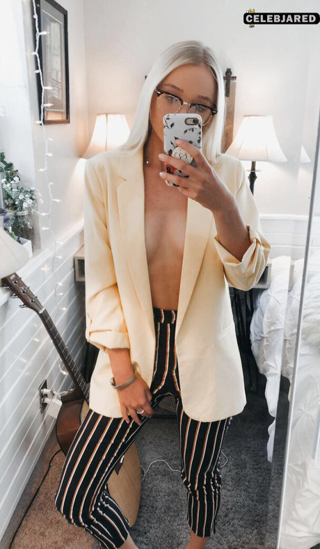 刑務所のOnlyFans セクシーヌード 画像