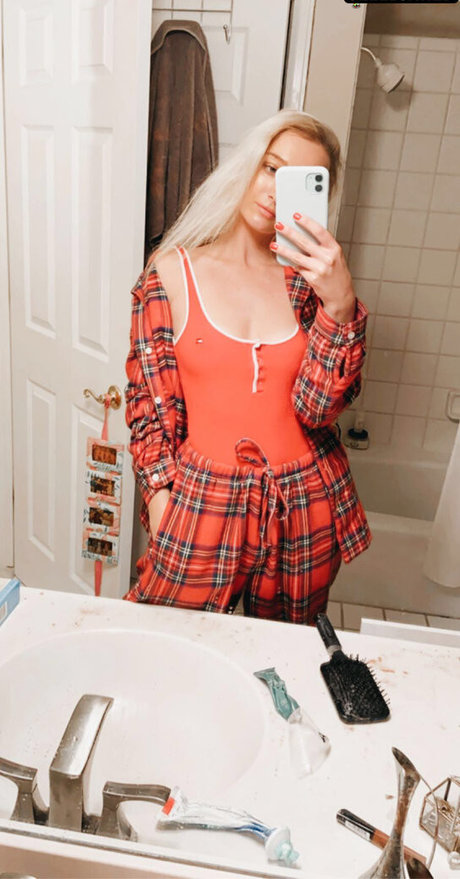 ニューハーフ 熟女 OnlyFans 無料xxx 写真