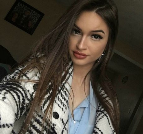 Kayla Giarrusso エロティックなモデル 画像