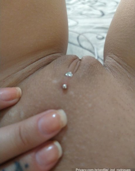 _ind rodrigues ヌードのポルノスター 画像