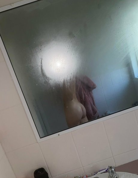 細身の巨乳OnlyFans ポルノ 写真