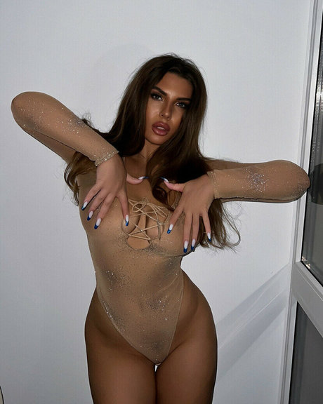 bikiniruby 素敵なポルノスター 画像