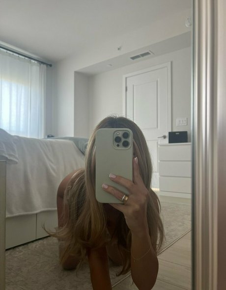 エモオンリーファン セックス 画像