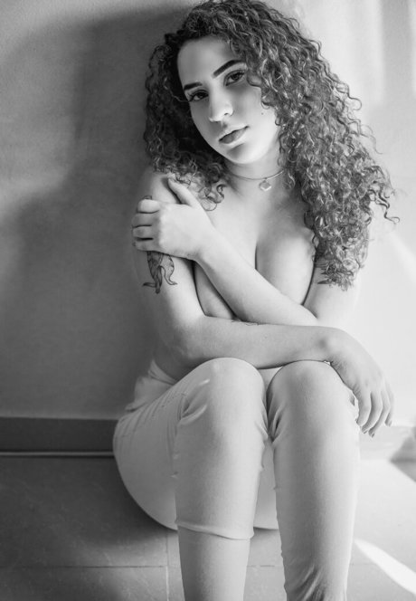 Thifany Vieira XXXモデル 画像