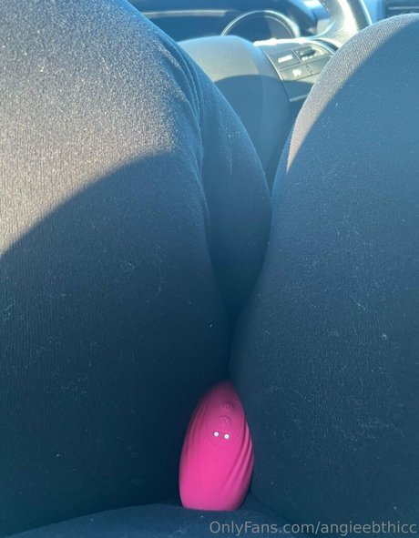 angieebthicc ポルノスター アート 写真