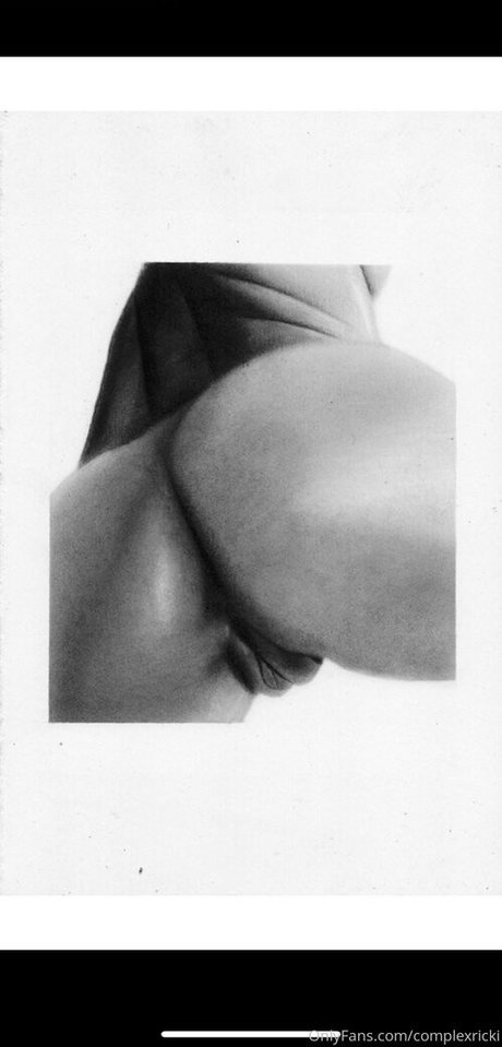 complexricki スター ヌード ギャラリー