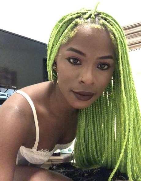 complexricki スター ヌード 写真