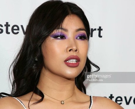 フィンドムオンリーファンズ ホットヌード アーカイブ