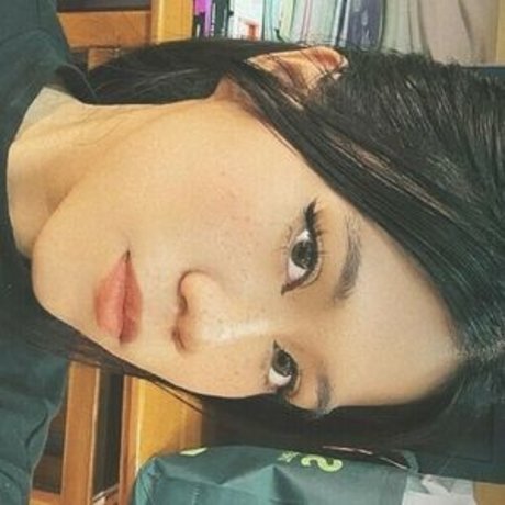 Nulukrotch かわいいポルノスター ギャラリー