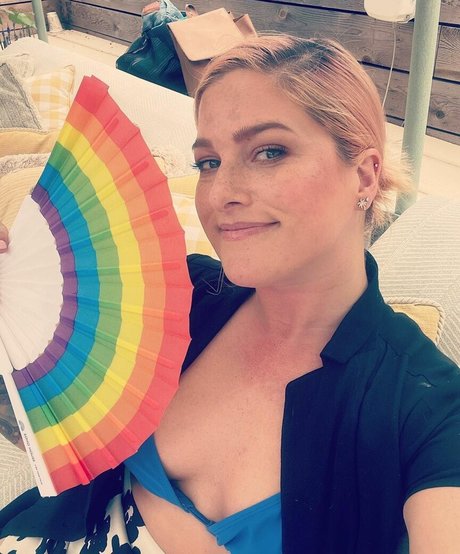 Cassadee Pope HDポルノスター 画像