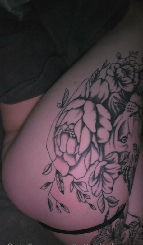 男性TikTokスターOnlyFans 美しい 写真