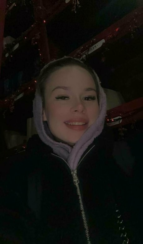 lina pie ポルノスター セックス 写真