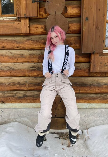 ridewithcarms ヌードのポルノスター 画像