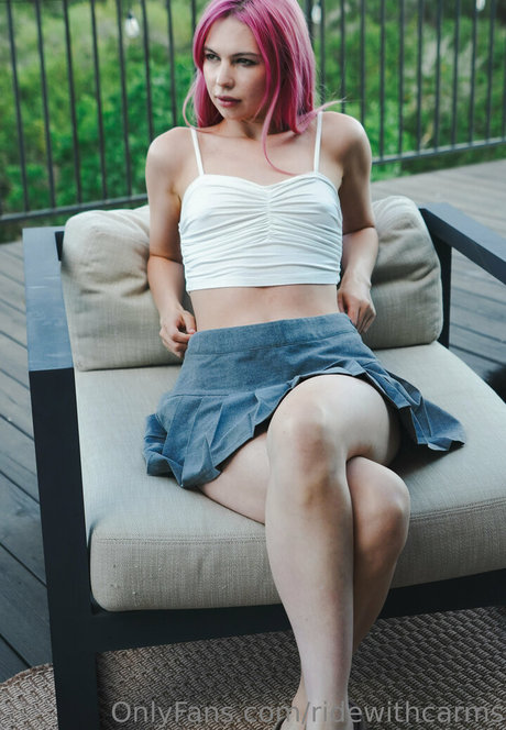 ridewithcarms ポルノモデル 画像