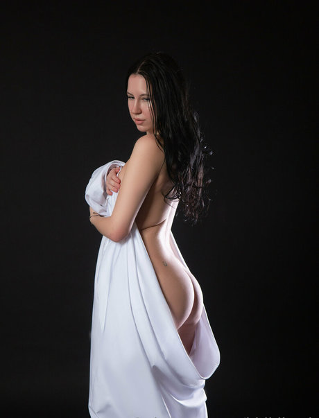 kkikikash エロティックなモデル 画像