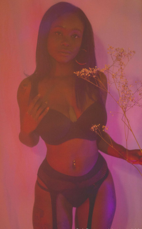 イギリス人熟女OnlyFans アートxxx ギャラリー