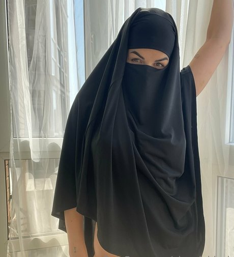 vipgalablack かわいいポルノスター 画像