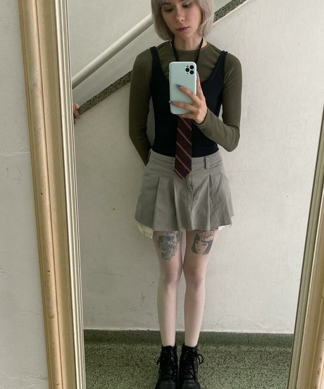 Luh Setra アートモデル 画像