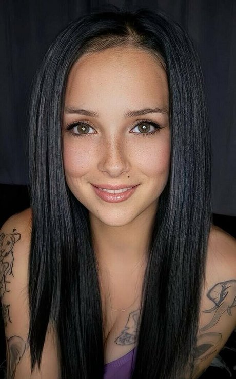 大きな黒い猫OnlyFans 美しいヌード ギャラリー