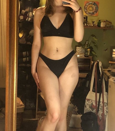 ニューハーフ 熟女 OnlyFans 無料セックス 画像