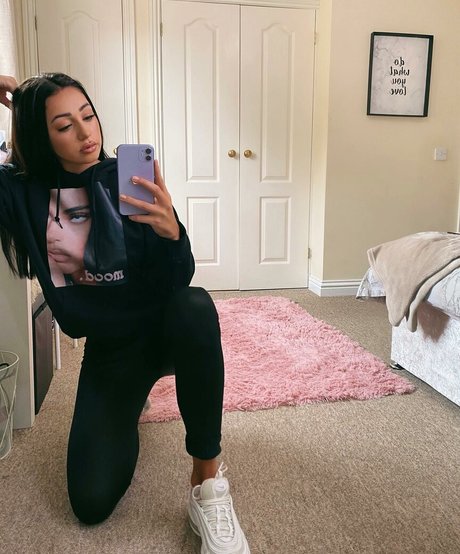 Chloe Reynolds xxx女優 ギャラリー